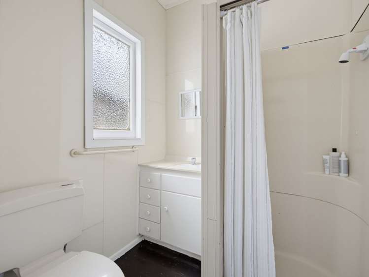 56 Station Road Paeroa_16