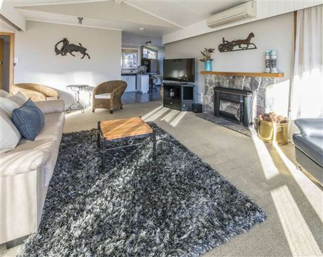 111 Beacon Point Road Wanaka_2