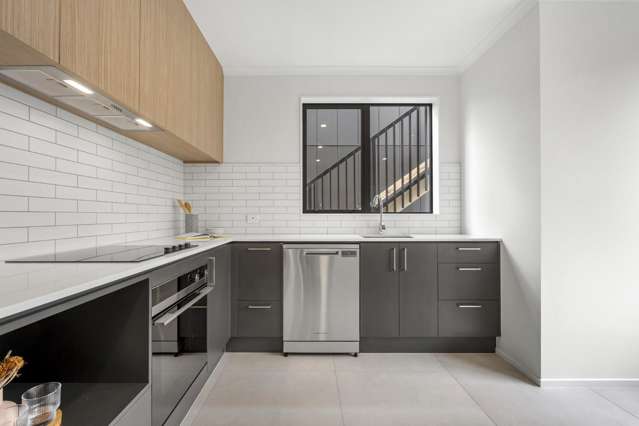 6 Waka Moana Drive Hobsonville_3