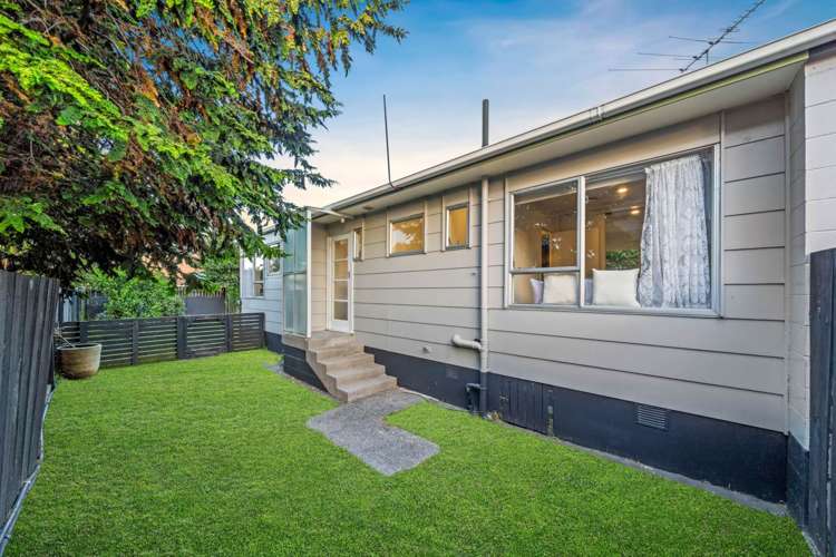 2/27 Waimana Road Conifer Grove_4