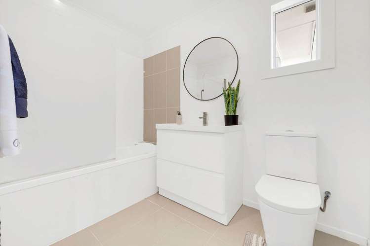 14 Okareka Place Pakuranga Heights_18