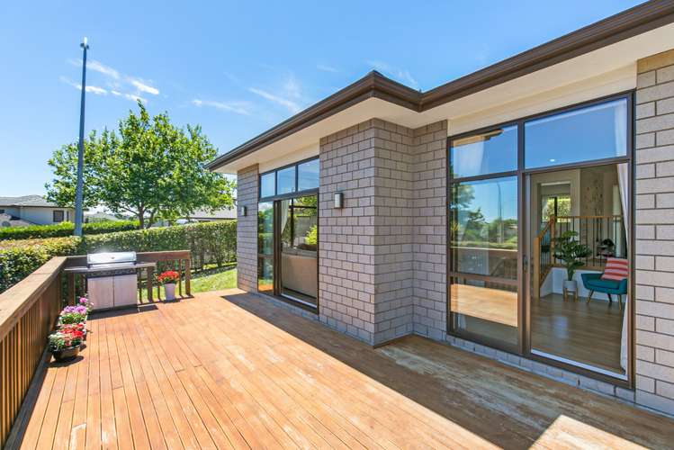 1 Northbrook Close Greenhithe_1