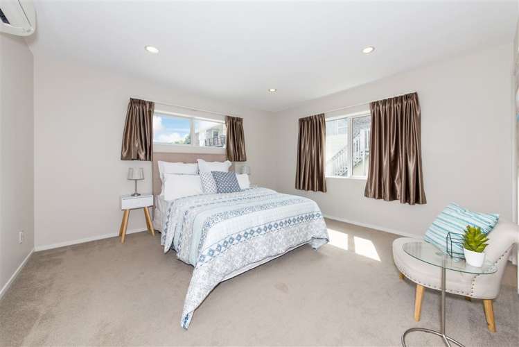 72a West Coast Road Glen Eden_12