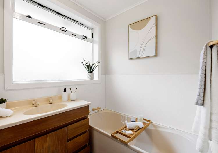 9 Morrison Crescent Glenview_19