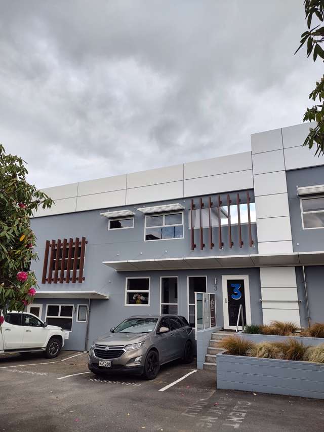 Unit 3, 30C Willow Street Tauranga_1