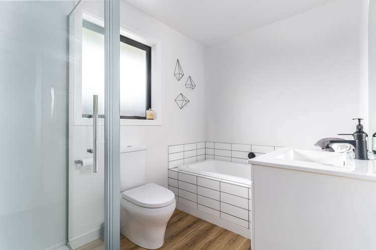 13 Bonecrusher Street Lincoln_16