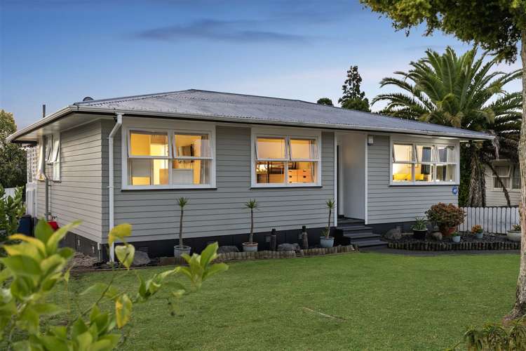 17 Coburg Street Henderson_15