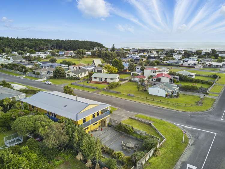 9 Takitimu Street Waitarere Beach_16