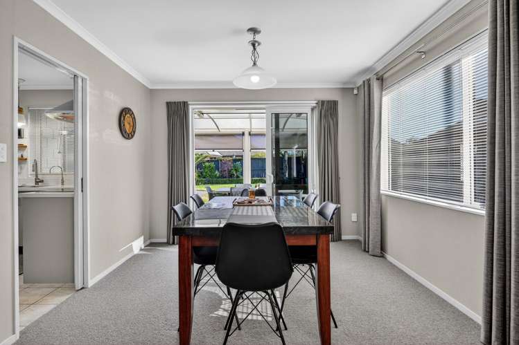 21 Merlin Close Huntington_4
