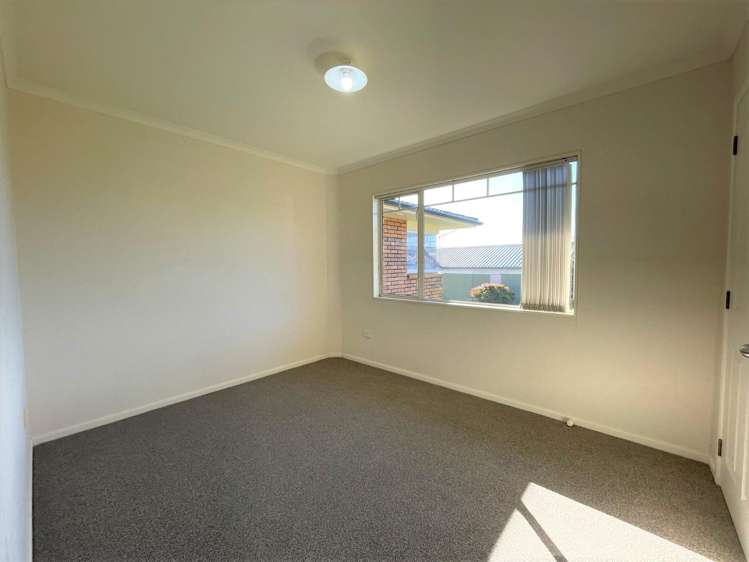 332a Devon Street West 10844_11