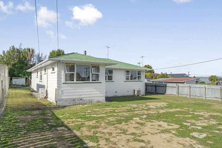 15 Harrison Street West Featherston_19