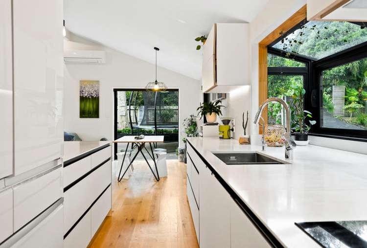 136 Woodlands Park Road Titirangi_7