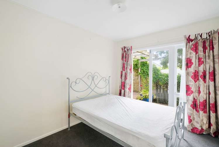 1/33 Nile Road Kelston_7