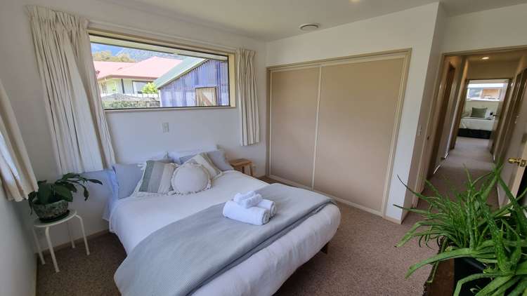 17 Pekanga Drive Fox Glacier_13