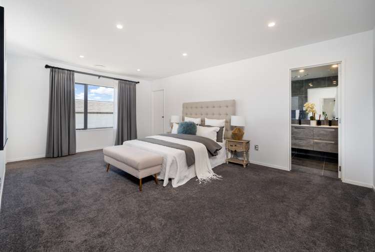 12 Cooladawson Drive Flat Bush_16