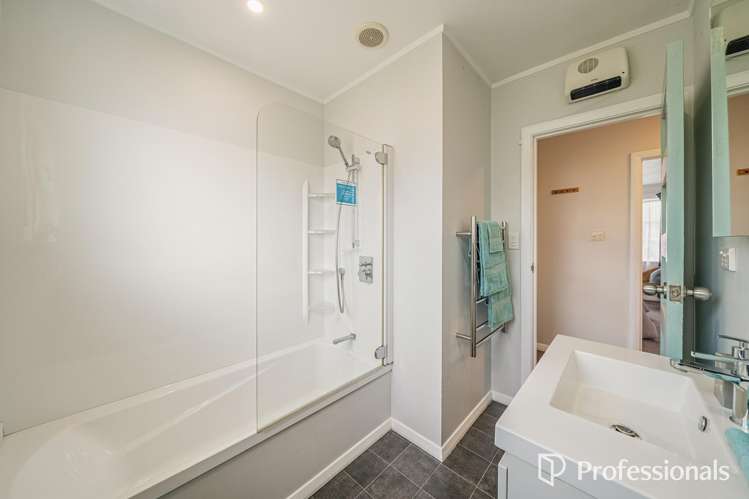 1306 High Street Taita_15