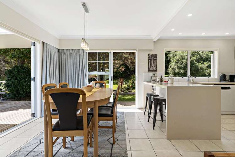286 Muriwai Valley Road Waimauku_5