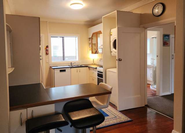 2/69 Hutt Road Petone_2