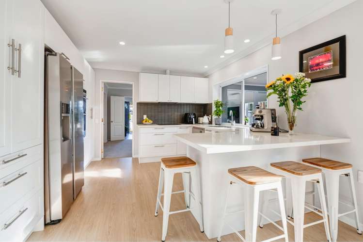 19 Esther Place_5