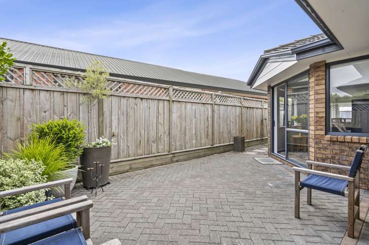 5 Bronte Place Leamington_13