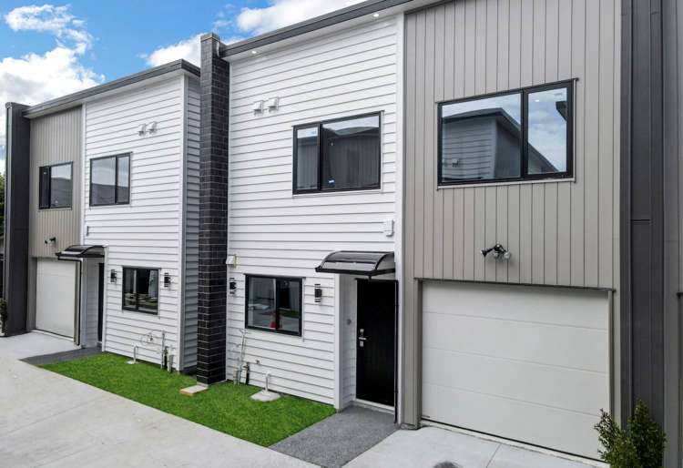 8 Malwa Lane Manurewa_7