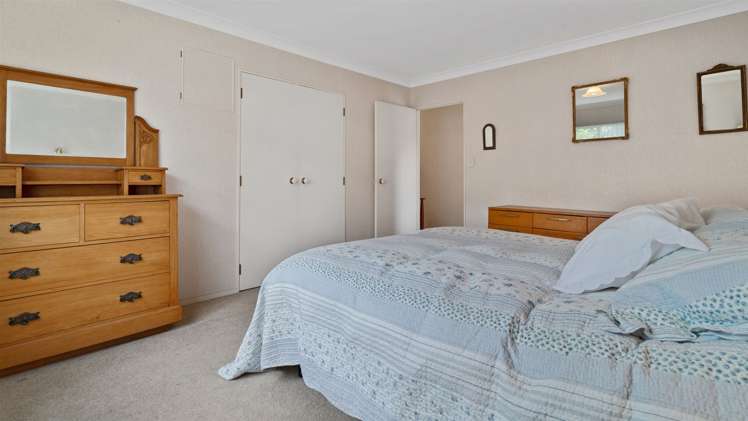 7 Lisbon Street Greerton_14