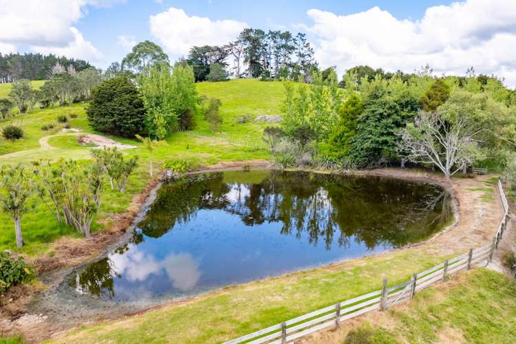 233 Shoemaker Road Waipu_33