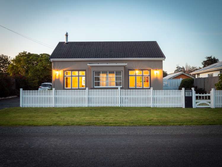 12 Wamphray Street Nightcaps_20