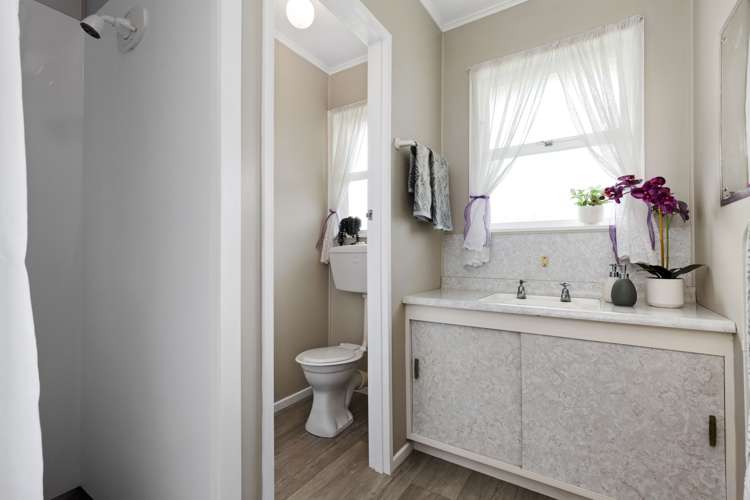 2/20 Victoria Street Pukekohe_13