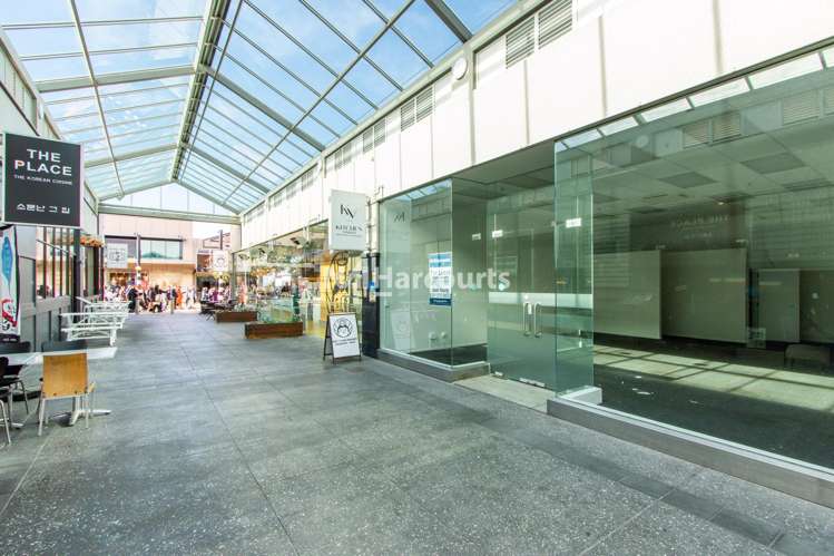 Shop 4/62-78 Hurstmere Road_0