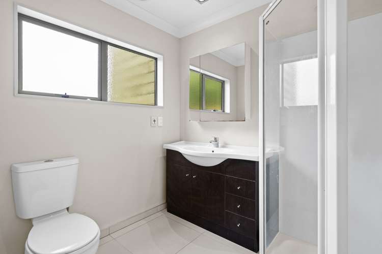 201 Miromiro Road Normandale_12