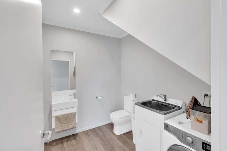 16 Tippet Crescent Wigram_15