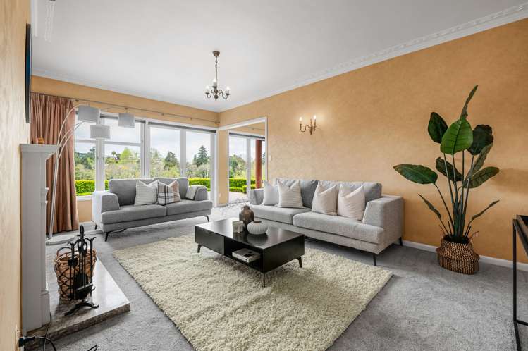 807 + 807a River Road Chartwell_9