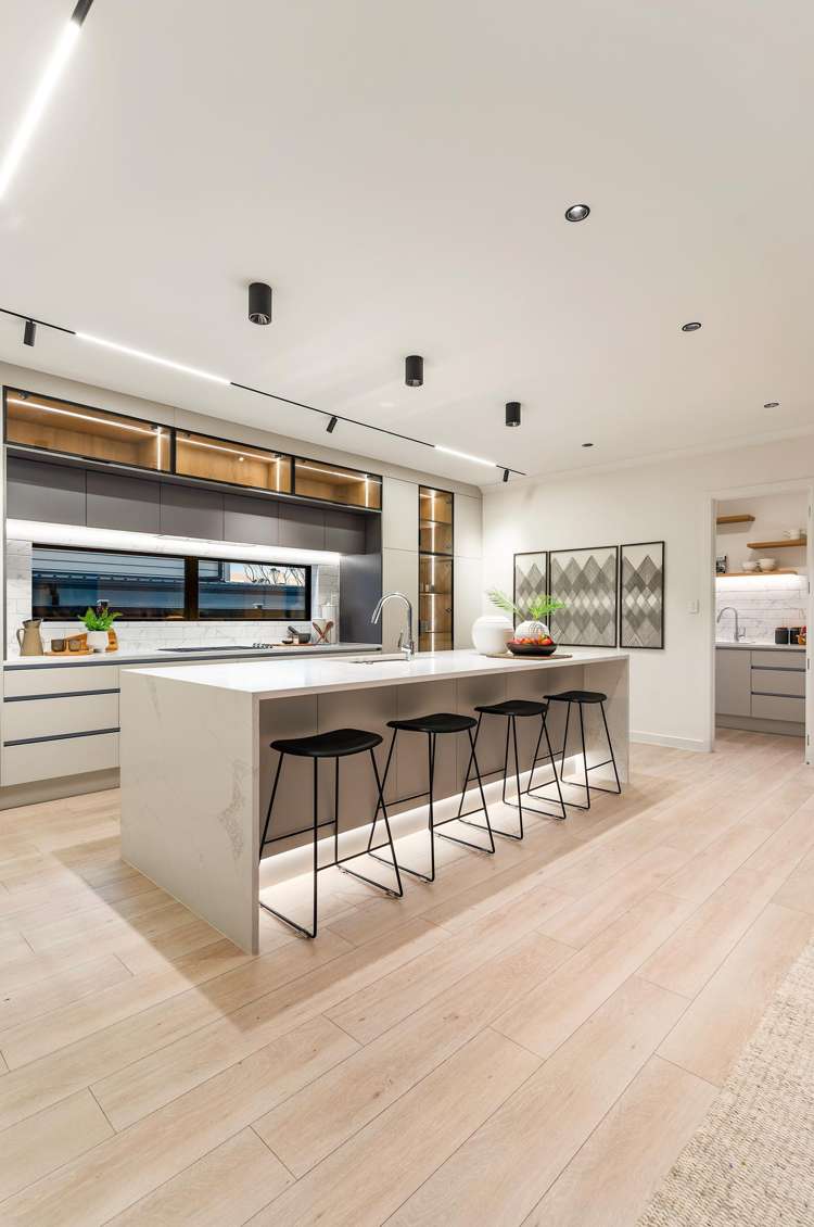 6 Luff Place Long Bay_13