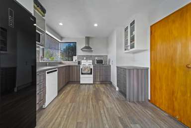 2/21B Northcote Road_4