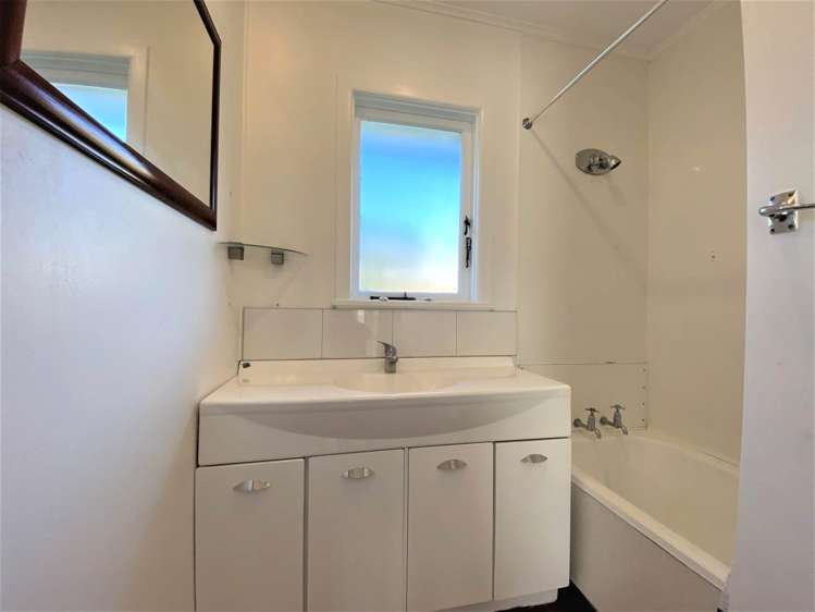 32 Laburnum Road New Windsor_5