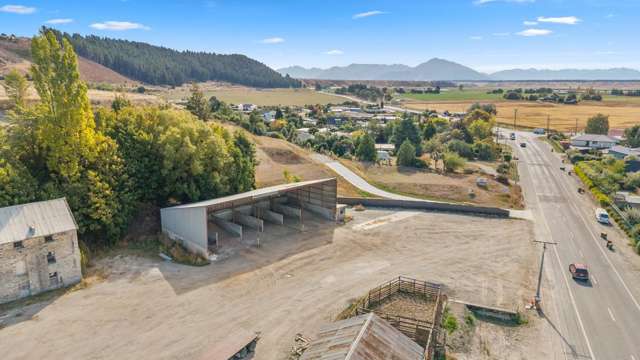 132 Main Road Luggate_1