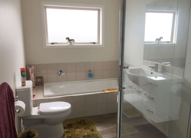 13 Peter Way Place Glenview_5