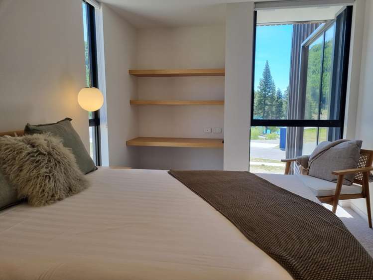 18 Station Bay Rise Lake Tekapo_15