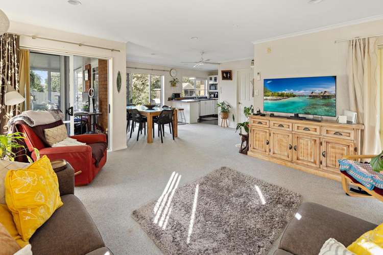 9 Jacinda Close Pyes Pa_8