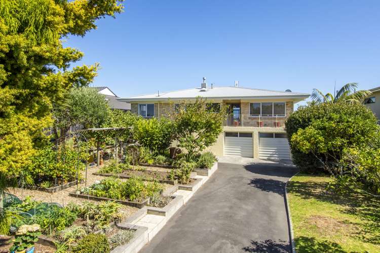 14 Strange Grove Matua_17