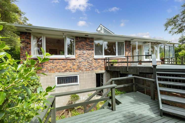320 Forest Hill Road Waiatarua_6