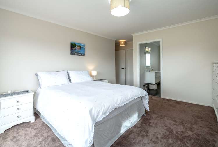 1 Mill Grove Carterton_12