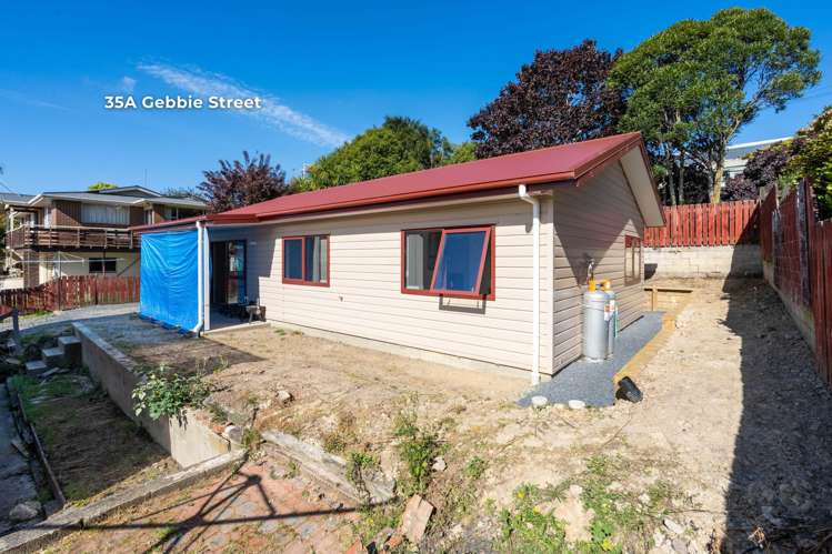 35 & 35A Gebbie Street Kinmont Park_21