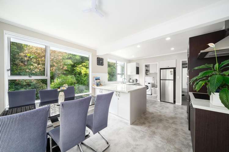 4 Rokewa Way Paparangi_6