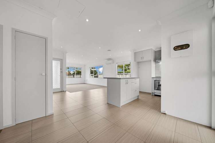 54 Edgewater Drive Pakuranga_6