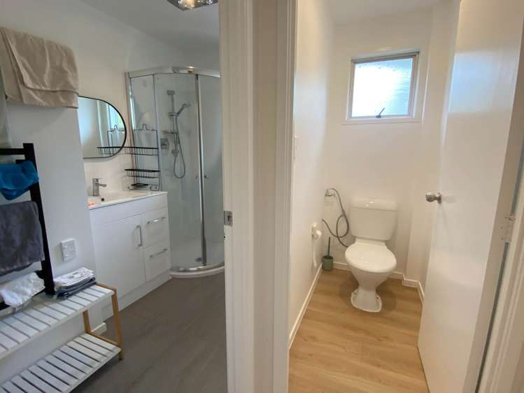 1/28 Mannering Place Hillcrest_7