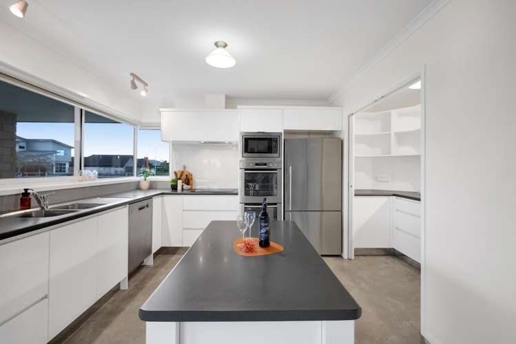 6 Saint Andrews Parkway Waiwhakaiho_13