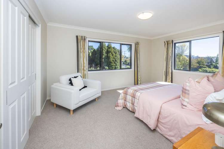 72 Barrington Drive Huntington_22