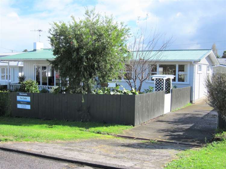 8 Flora Street Paeroa_19